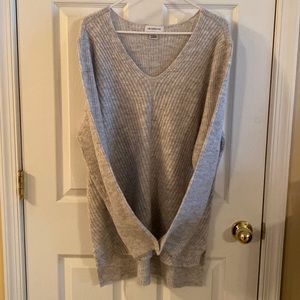 Liz Claiborne XL V neck sweater New With Tag